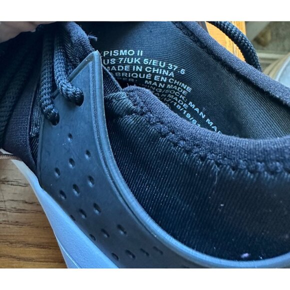 Fabletics Pismo II Womens Athletic Sneakers Size 7 Black & White Mesh pull on - Picture 6 of 6